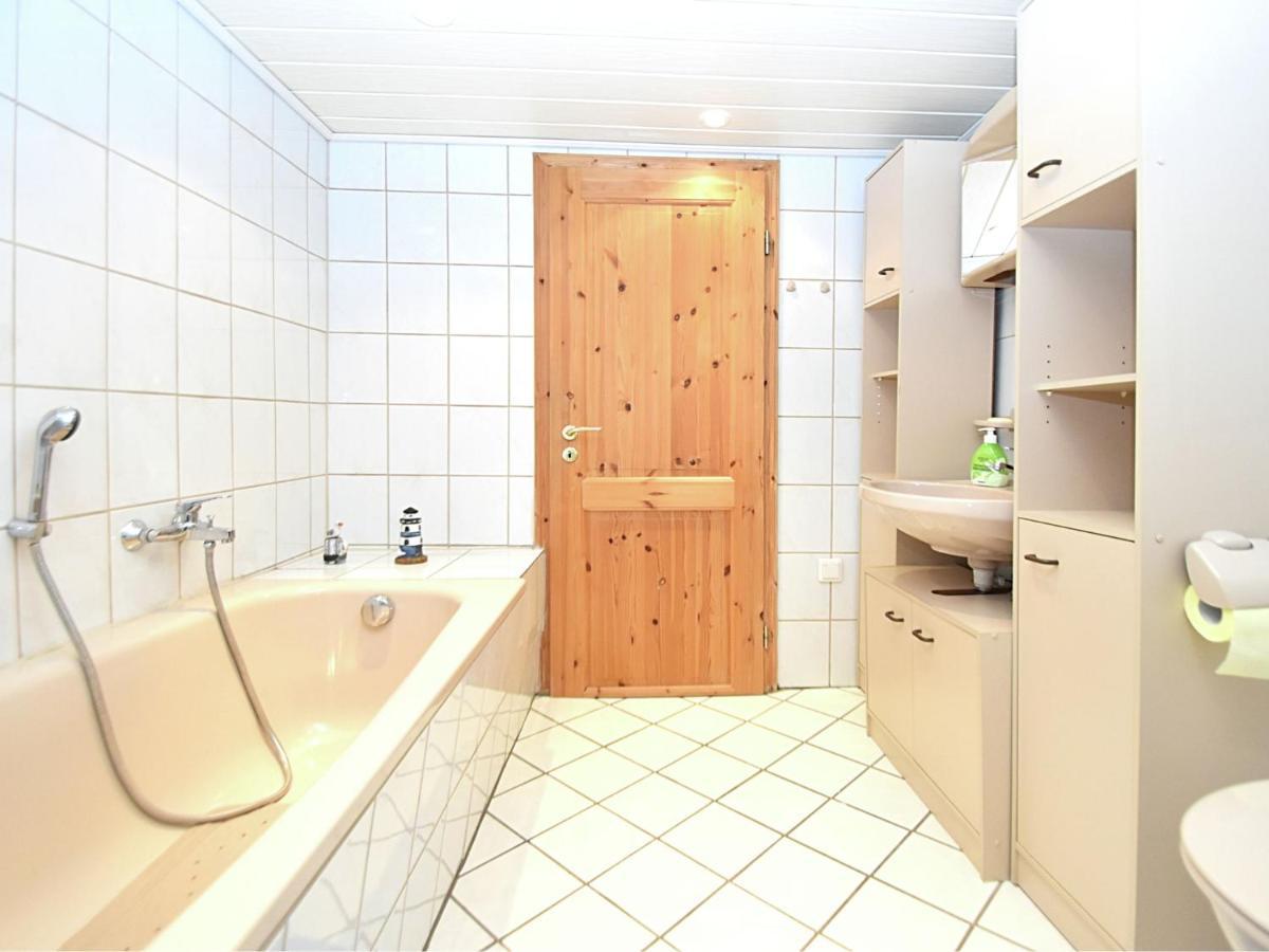 Small Apartment In Hesse With Terrace And Garden Frielendorf Kültér fotó